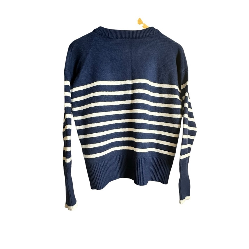 🔴 5 for $40 SALE!
Philosophy Navy Blue Cream Crew Neck Knit Sweater L